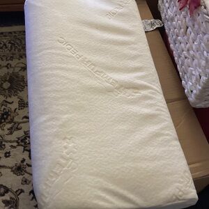 Tempur Pedic Memory Foam Pillow queen size